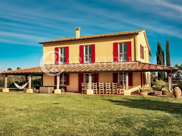 Elegante villa con vista sulla campagna toscana vicino a Gro. 370m² Grosseto