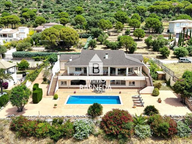 Oportunidad limitada de 3 meses desde 1M€, villa panorámica. 485m² Pau