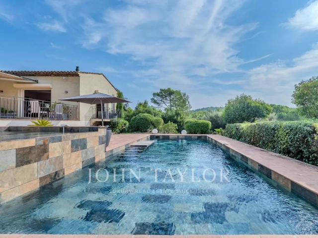 Élégante villa dans un domaine sécurisé de Mougins