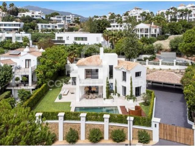 Elegante villa de 4 dormitorios en La Alquería, Benahavís