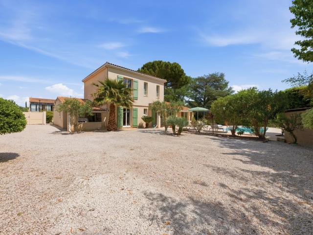 Élégante Villa de 165 m² avec Piscine
