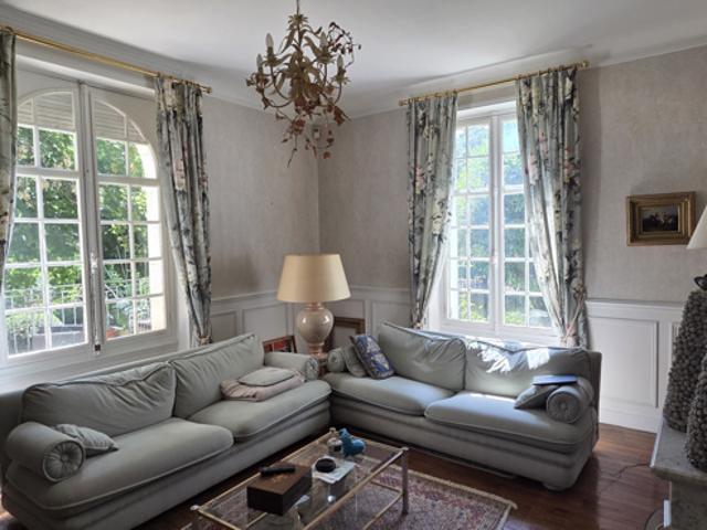 Elégante villa du 19ème sur 4 759 m2 de parc arboré clos de
