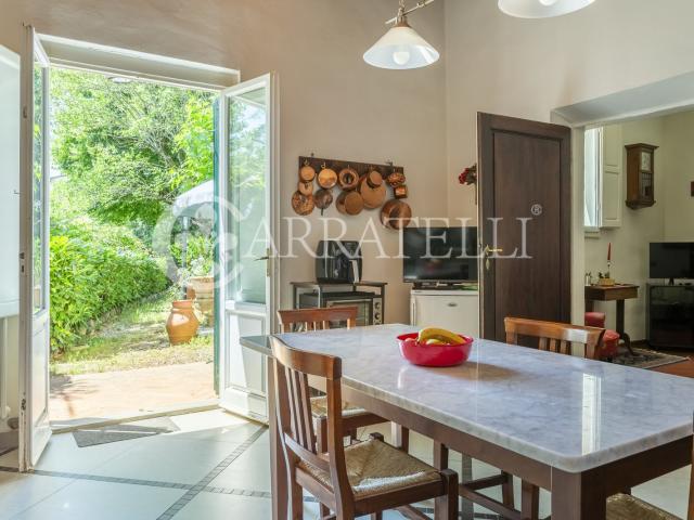 Elegante villa panoramica nel cuore di Impruneta con giardin. 420m² Impruneta