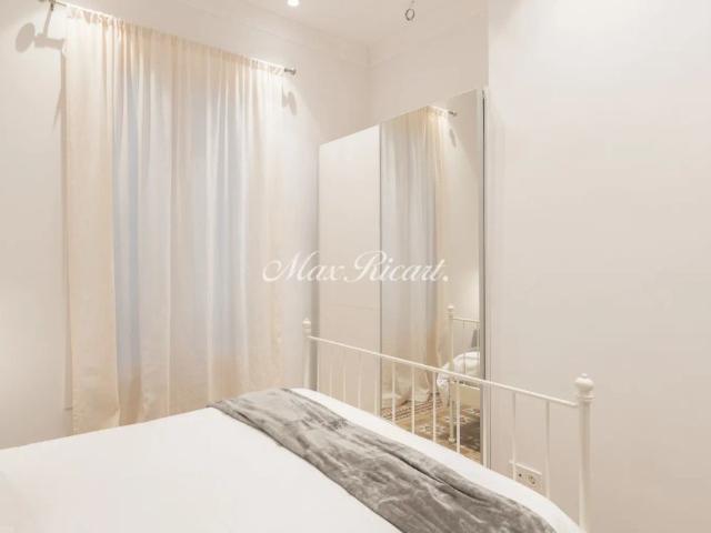 Elegante vivienda reformada junto a Paseo de Gracia