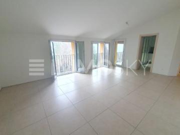 Elegante Wohnung mit Panoramabalkon Bruzella