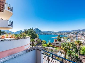 Elegante Wohnung mit atemberaubender Aussicht