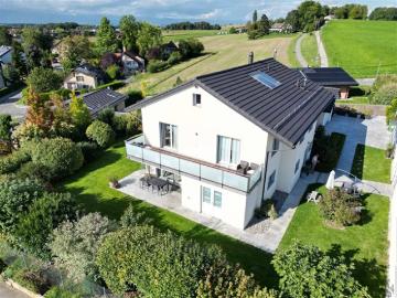 Elegante zeitgenössische Villa mit 7,5 Zimmern