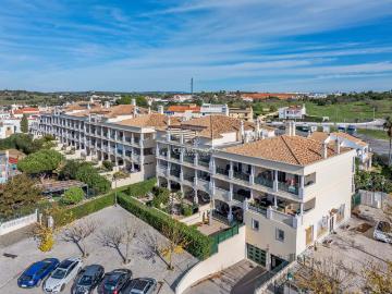 Elegante Apartamento T3 duplex com boas vistas e piscina int. 116m² Guia