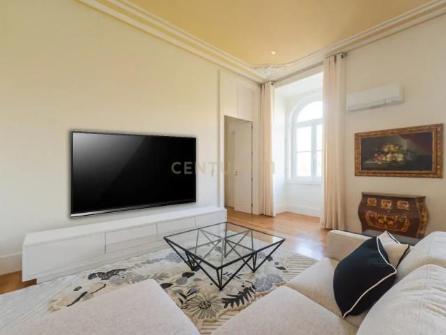 Elegante Apartamento T1 | Totalmente Remodelado e Equipado