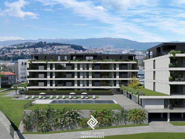 Elegante apartamento T4 em Condomínio Fechado 200m² Ferreiros, Prozelo e Besteiros