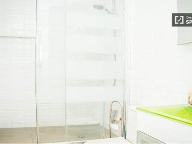 Elegante apartamento de 1 dormitorio con aire acondicionado en Ciutad Vella, cerca de la playa