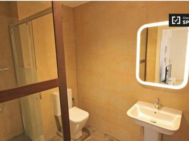 Elegante apartamento de 1 dormitorio en alquiler en Gracia