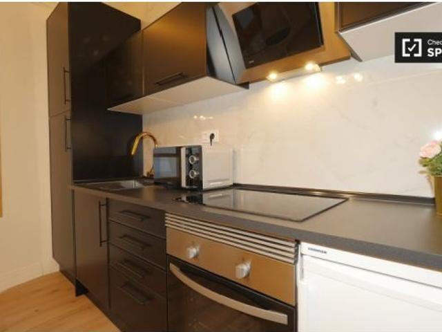 Elegante apartamento de 1 dormitorio en alquiler en El Raval