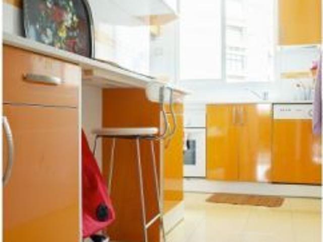 Elegante apartamento de 2 dormitorios con balcón en alquiler en Retiro
