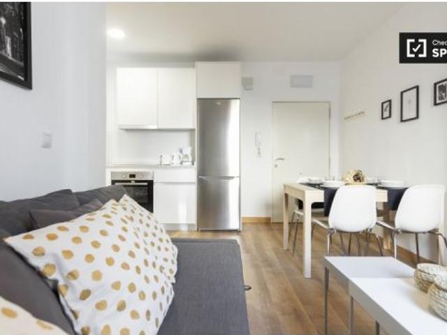 Elegante apartamento de 2 dormitorios en alquiler en Carabanchel