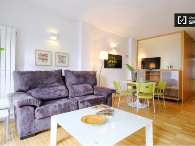 Elegante apartamento de 2 dormitorios en alquiler en Centro