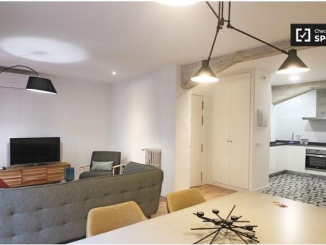 Elegante apartamento de 2 dormitorios en alquiler en Chueca