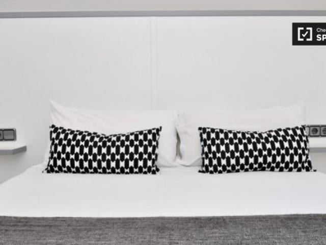 Elegante apartamento de 3 dormitorios cerca de Sagrada Familia