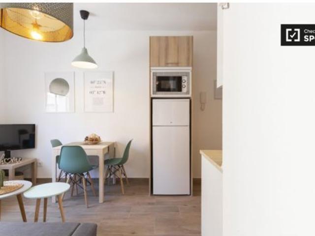Elegante apartamento de 3 dormitorios en alquiler en Carabanchel
