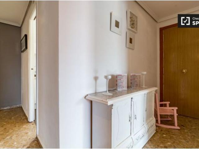 Elegante apartamento de 3 dormitorios en alquiler en Xirivella