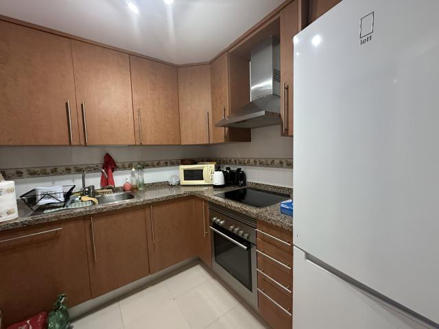 Elegante Apartamento en Planta Baja con Impresionantes Vista. 84m² Manilva