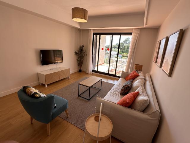 Elegante Apartamento junto a la playa en alquiler en Casares del Mar
