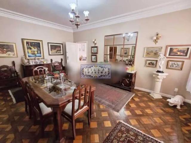 Elegante apartamento na galeria menescal, copacabana com amplos 200m²