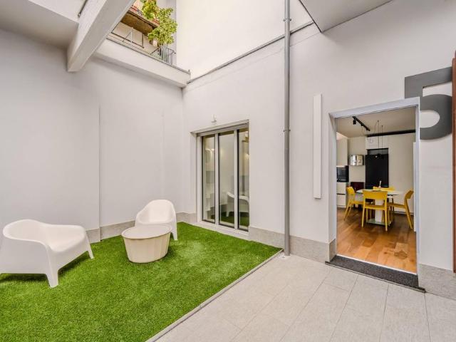 Elegante appartamento con corte privata nel Centro di Torino