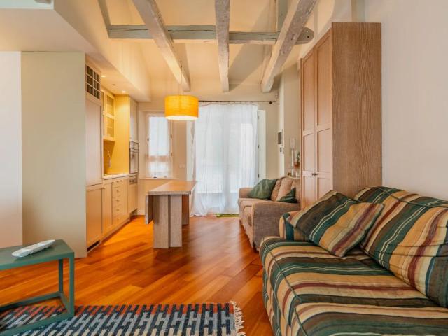 Elegante appartamento vista canale