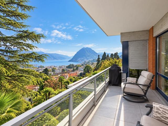 Elegante attico a Massagno con splendida vista sul Lago di Lugano