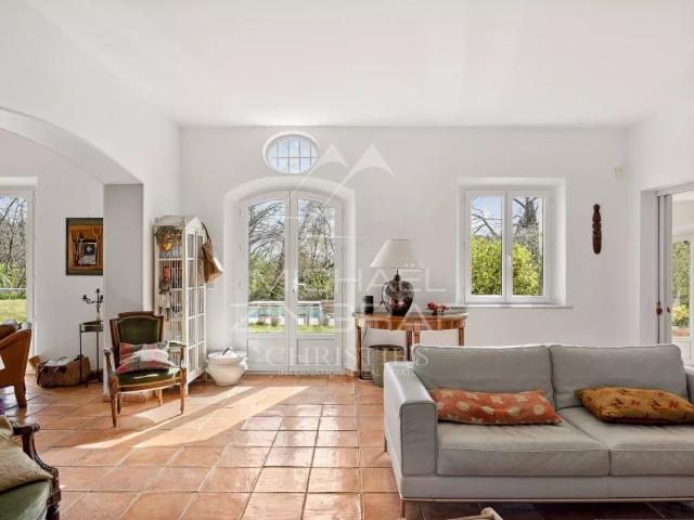 Élégante bastide d’architecte avec vaste parc arboré