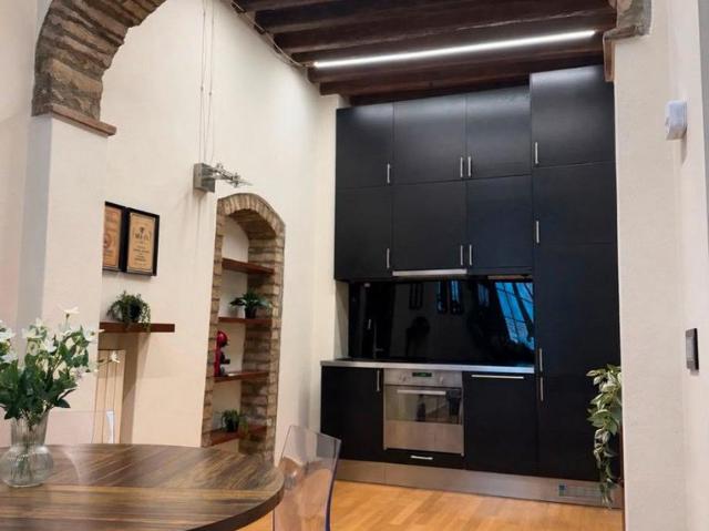 Elegante bilocale arredato in centro a Parma