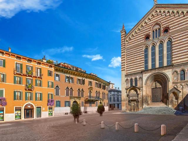 Elegante Bilocale con Corte Privata in zona B. Trento