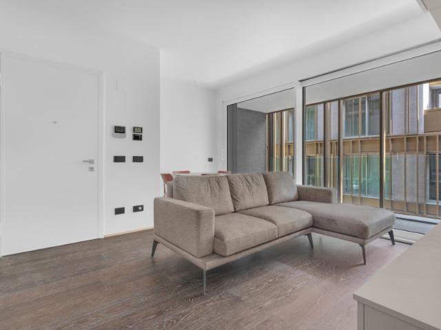 Elegante bilocale nella nuova residenza 5's Building
