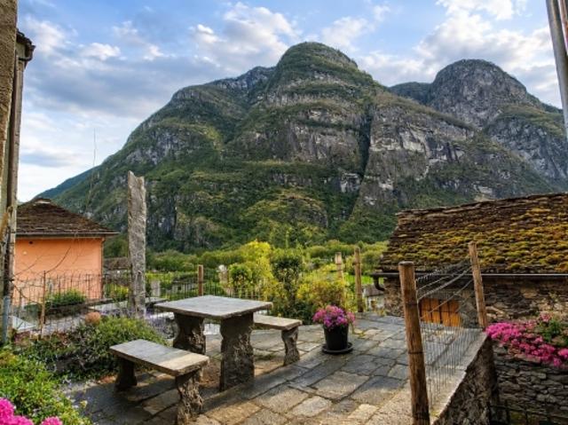 Elegante casa bifamiliare 7.5 locali a Cevio