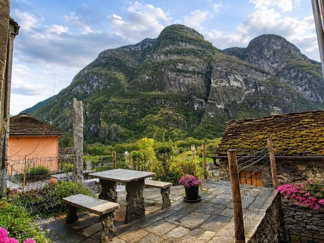 Elegante casa bifamiliare 7.5 locali a Cevio