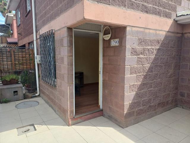 Elegante casa de dos pisos Villa la Capilla, Puente Alto Av. México con Av. San Carlos