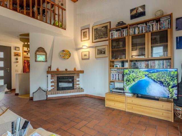 ELEGANTE CASA DI 3.5 LOCALI CON GIARDINO A CASTEL SAN PIETRO
