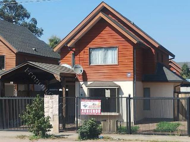 Elegante Casa en Arriendo en Altos de Zapallar Curicó