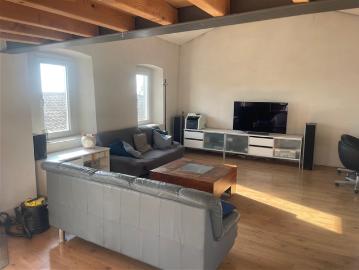 Elegante casa indipendente di 6 locali con balcone a Mendrisio
