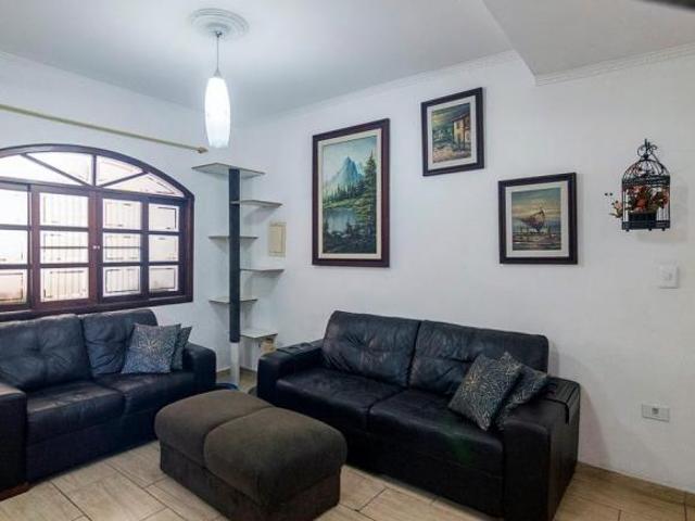Casa para venda em Assunção com 3 quartos, sendo 1 suíte, 216m²