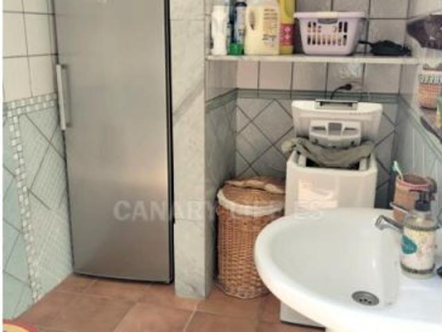 Elegante casa pareada con 3 dormitorios y amplia terrazza con vista al mar en