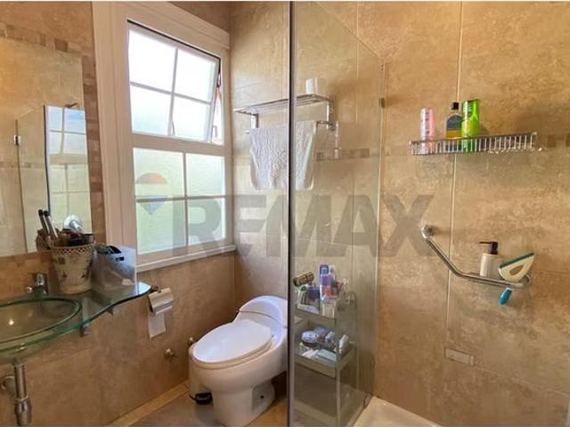 Elegante casona en recreo | 383 m² | 6d 4b | 6 dormitorios por 17500.00 en Viña del Mar
