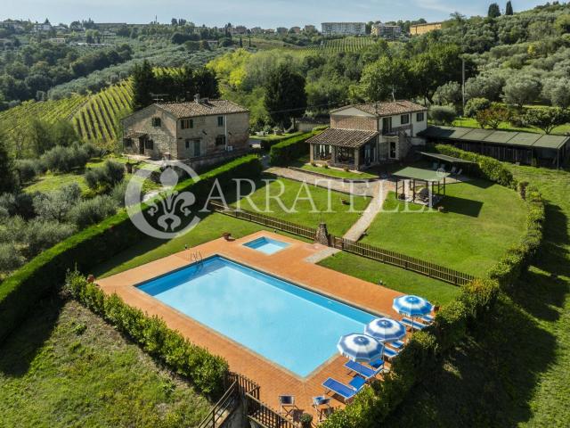 Montaione Elegante Complesso Residenziale con Piscine e Te. 500m² Montaione