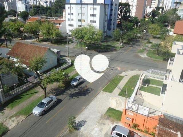Elegante cobertura 193m² no Vila Izabel: conforto, sol e praticidade em Curitiba