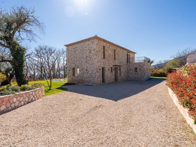 Elegante Demeure Neuve Sur Les Hauteurs De Vence 203m² Vence