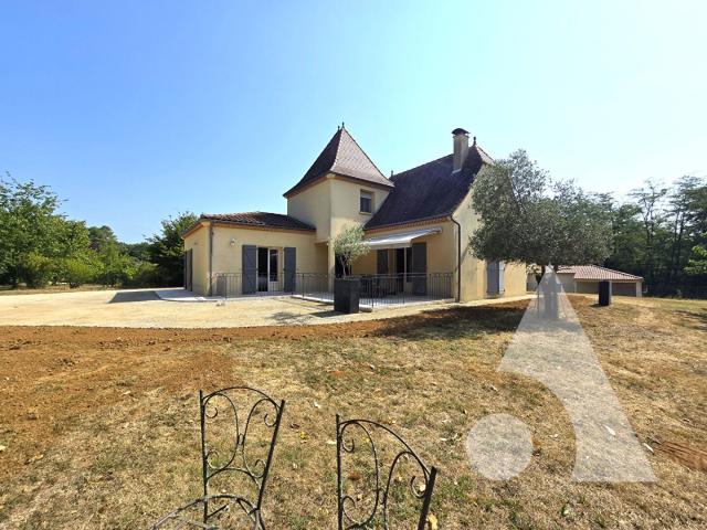 Élégante demeure au coeur du Triangle d'Or du Périgord Noir. 120m² La Roque Gageac