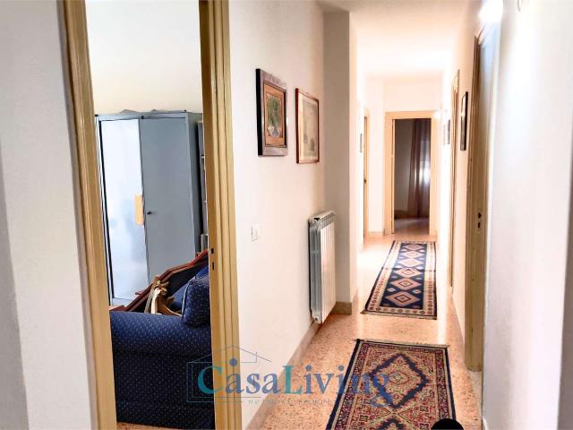 Elegante esavani in Via Torquato Tasso zona Libertà