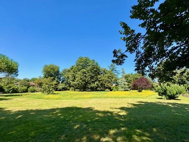 Elegante Et Magnifique Maison De Maitre Aux Environs De Fige. 305m² Figeac