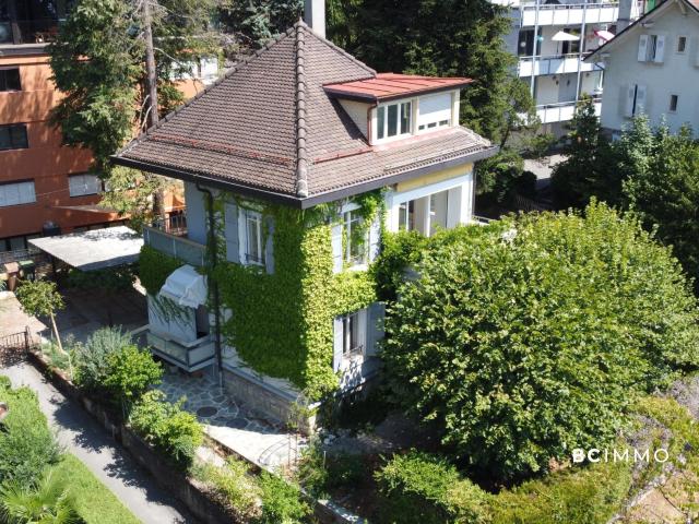 Elegante Familienvilla im Zentrum von Pully